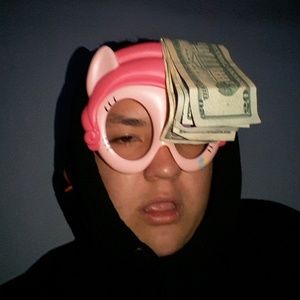 Meet your Posher, Erick